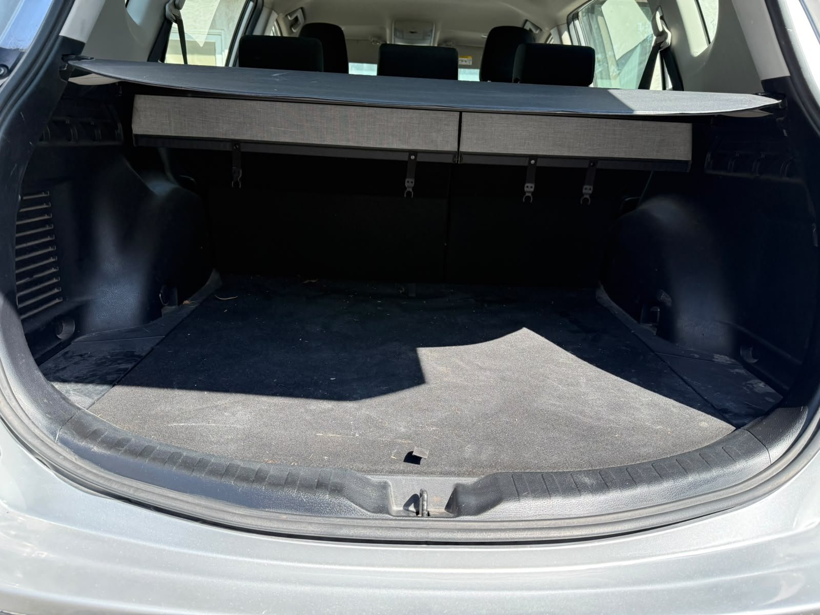 Toyota RAV4 — foto 21 de 25