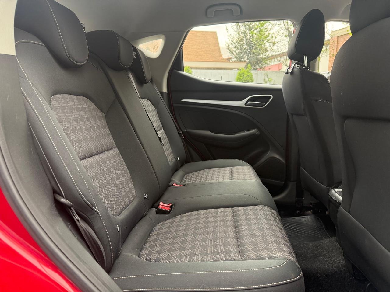 MG Zs — foto 21 de 23