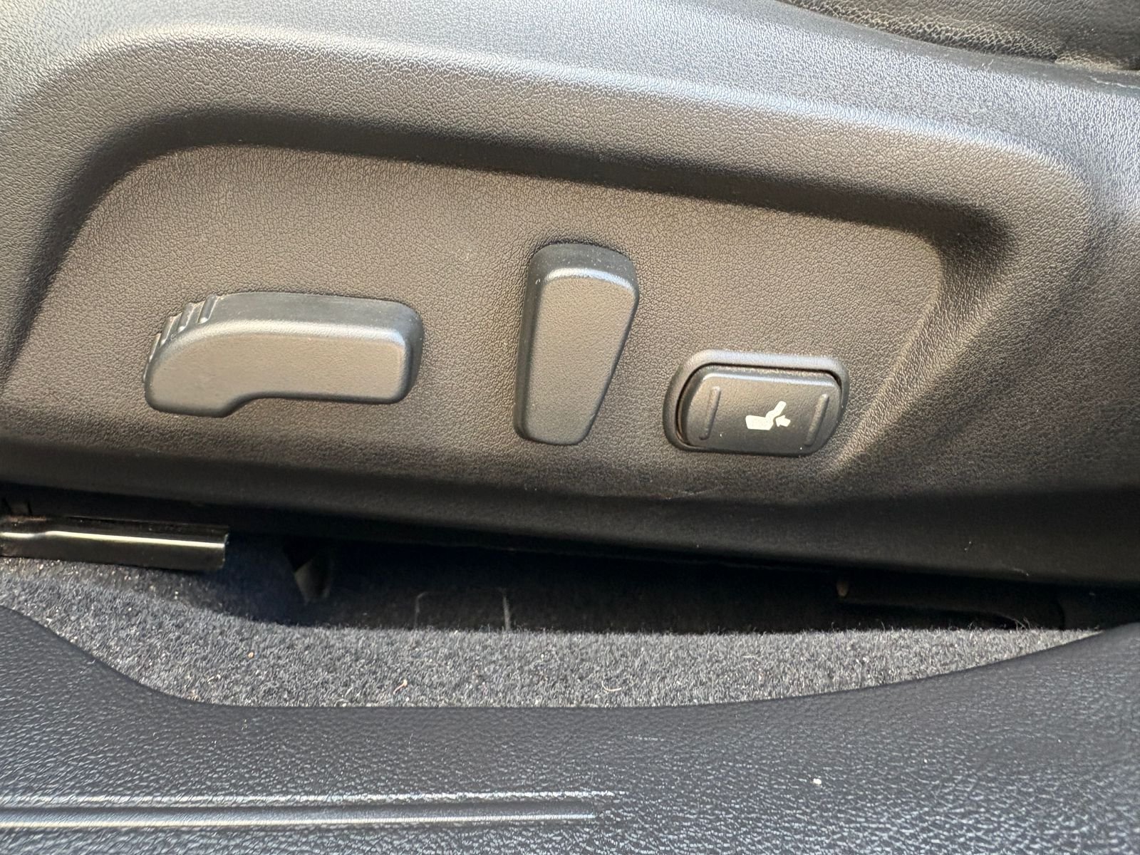 Subaru Outback — foto 23 de 27
