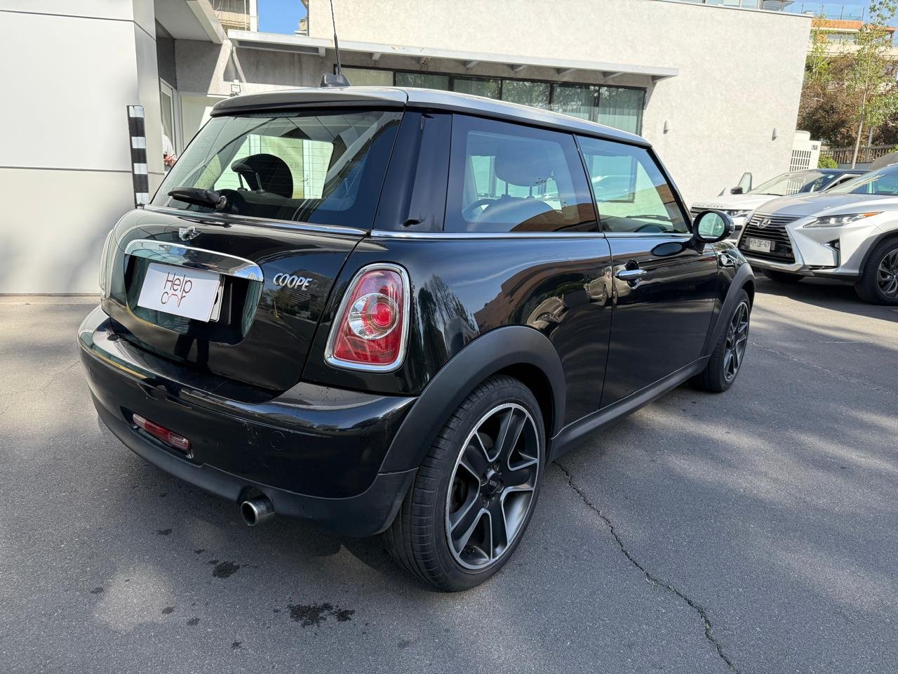 MINI Cooper — foto 4 de 27
