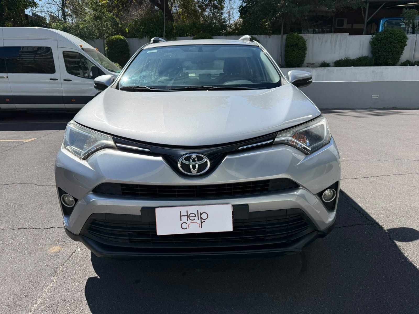 Toyota RAV4 — foto 7 de 25
