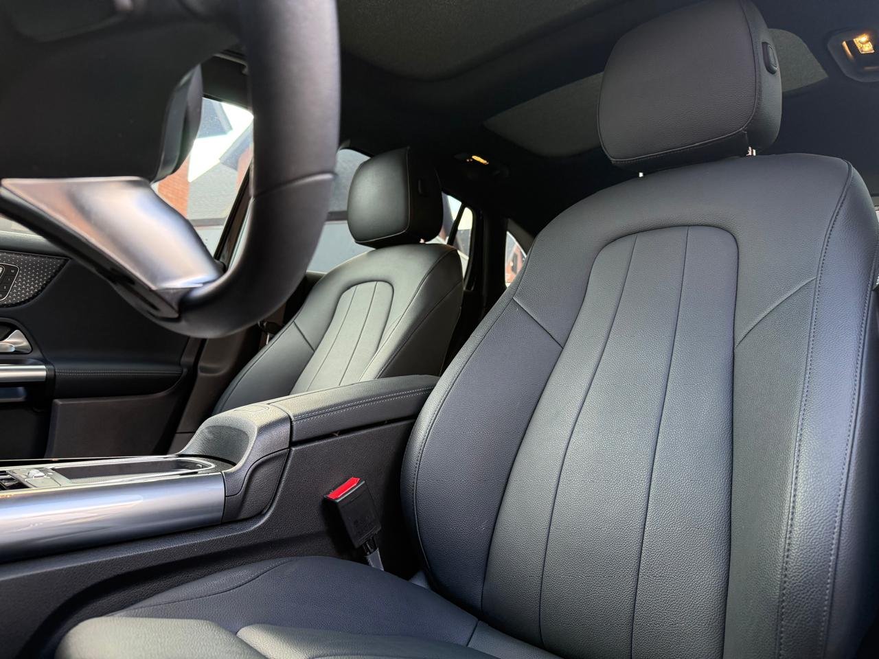 Mercedes-Benz Gla200 — foto 8 de 26