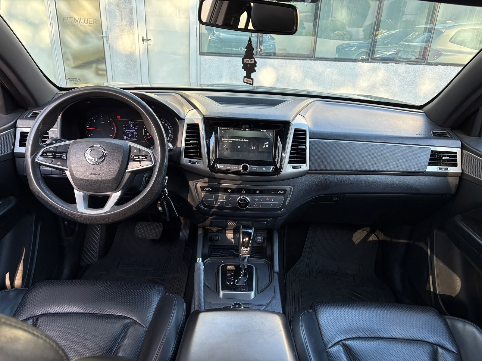 SsangYong Musso — foto 11 de 28