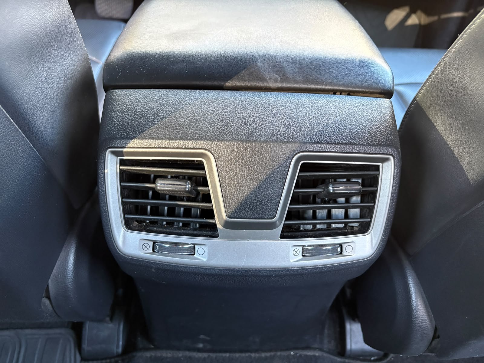 SsangYong Musso — foto 21 de 28