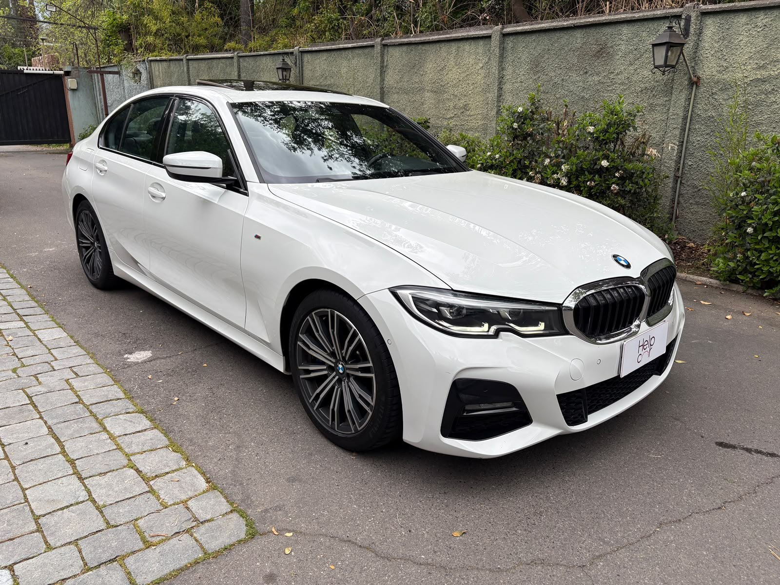 BMW 330I — foto 6 de 32