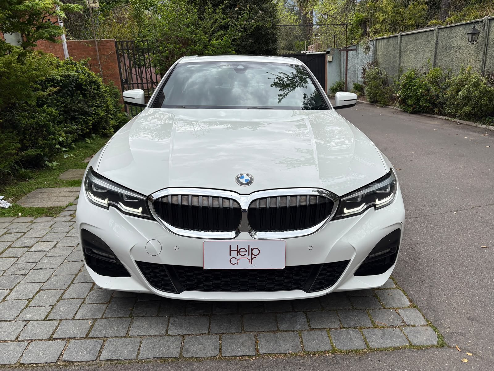 BMW 330I — foto 7 de 32
