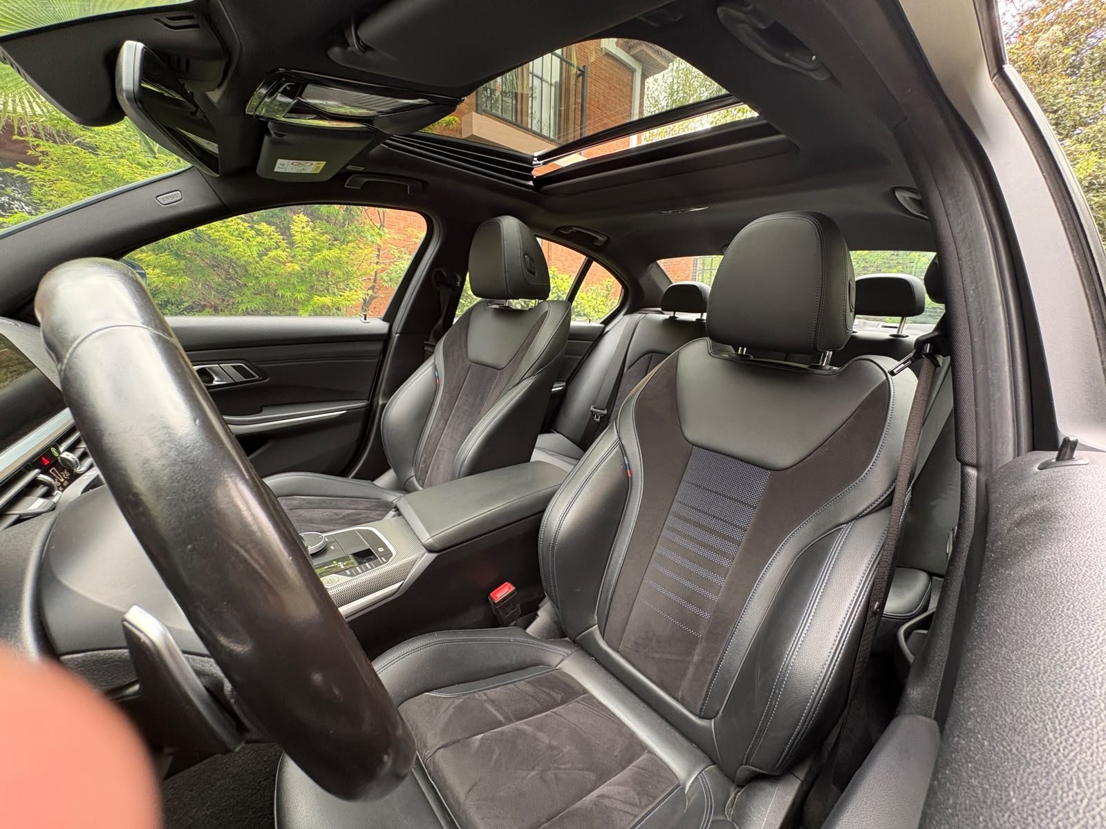 BMW 330I — foto 18 de 32