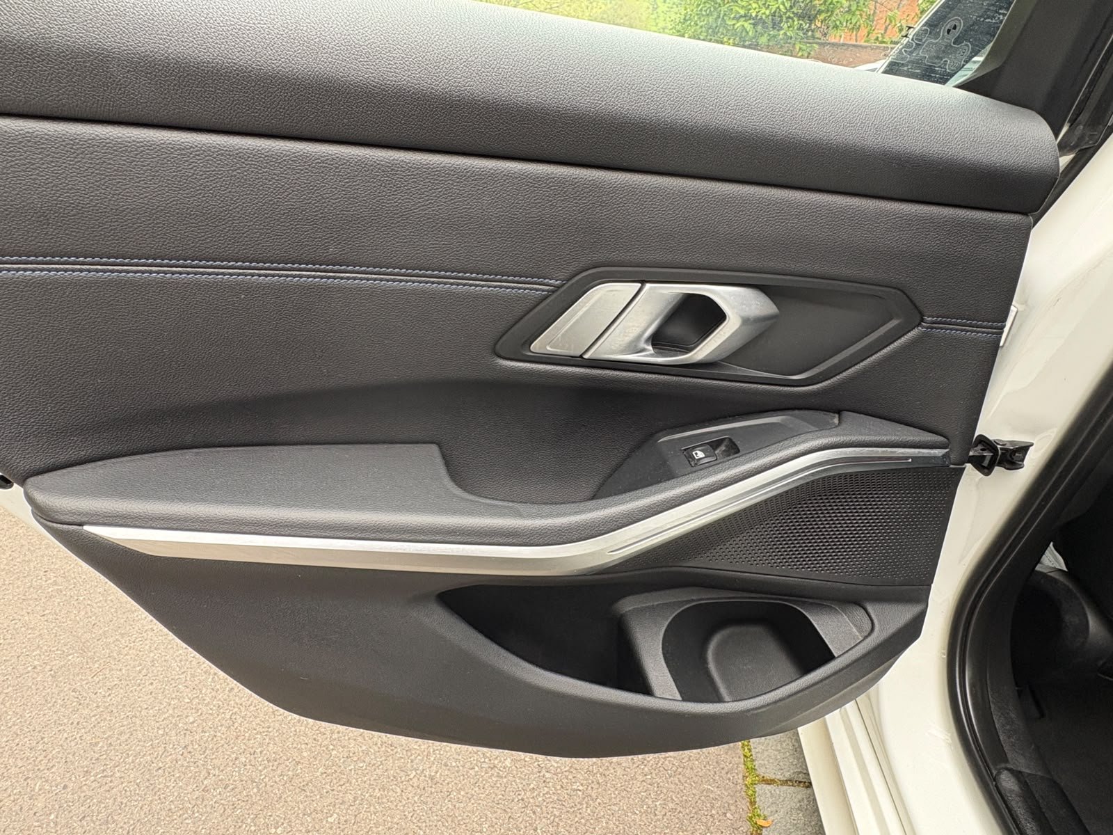 BMW 330I — foto 20 de 32