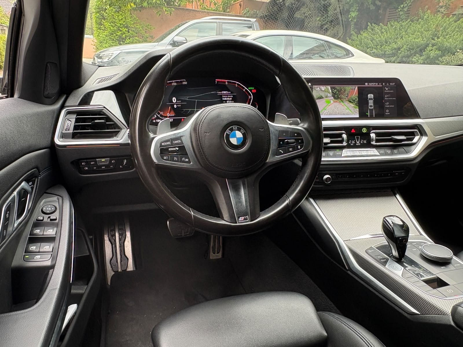 BMW 330I — foto 31 de 32