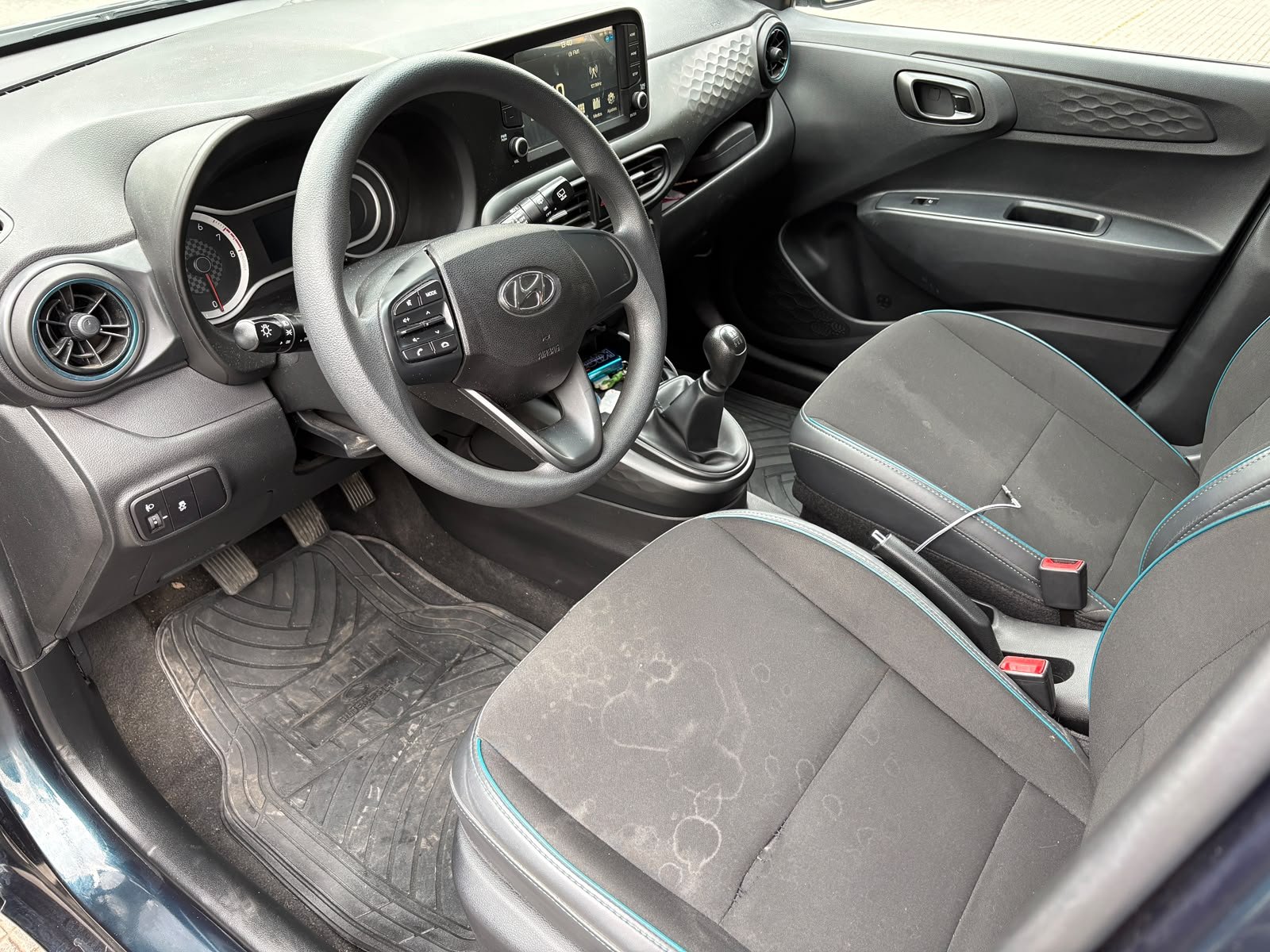 Hyundai Grand I10 — foto 8 de 27