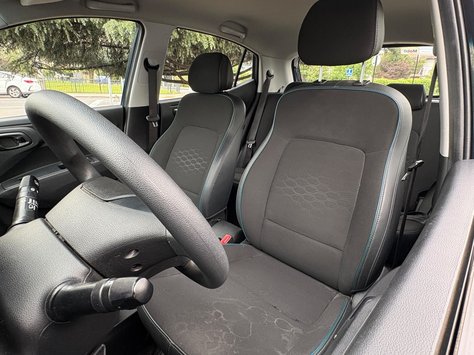 Hyundai Grand I10 — foto 18 de 27