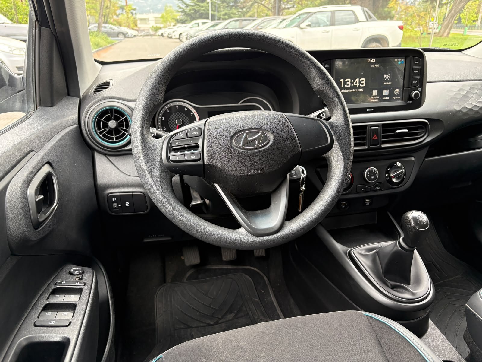 Hyundai Grand I10 — foto 26 de 27
