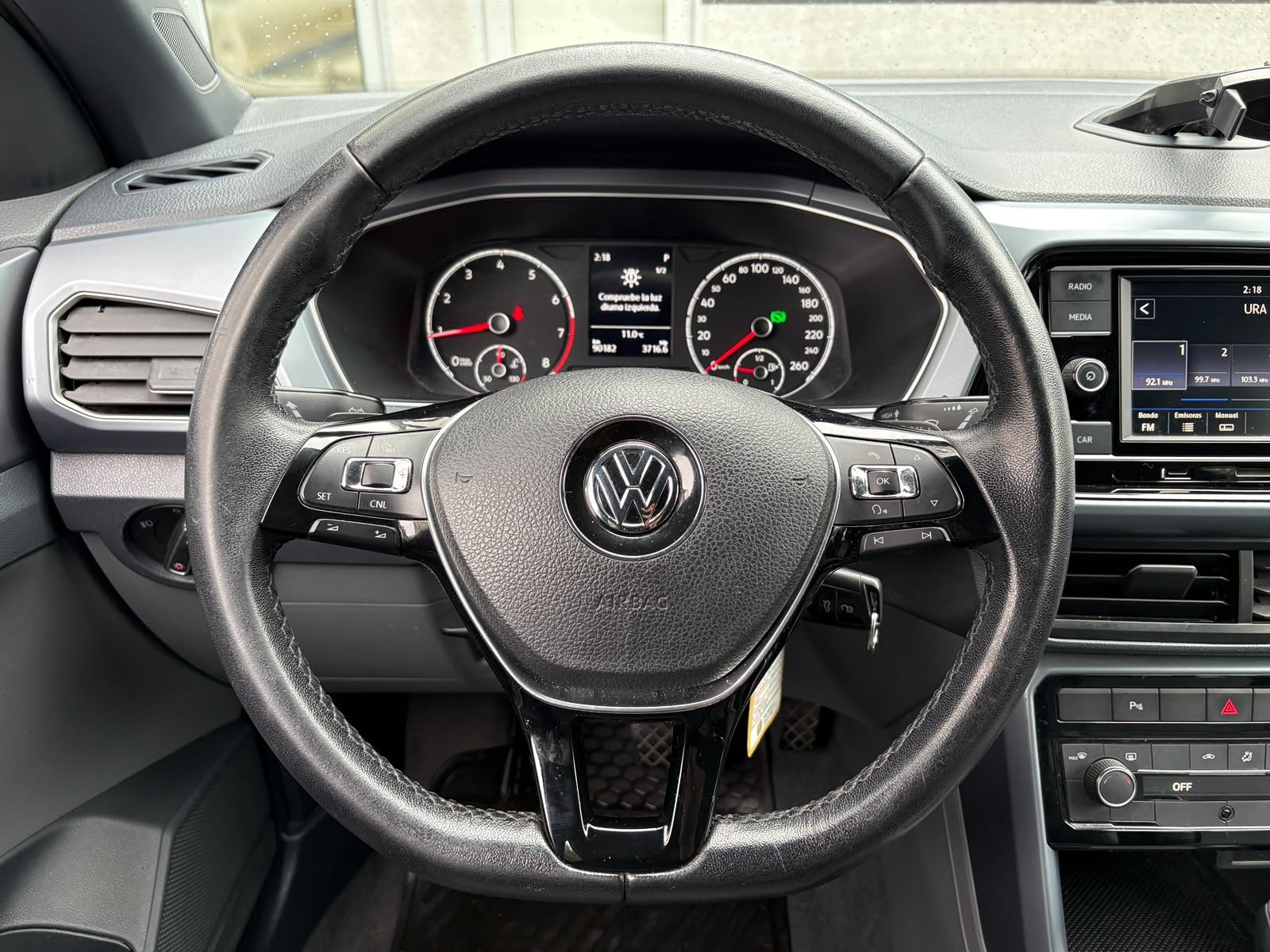 Volkswagen T-Cross — foto 10 de 23