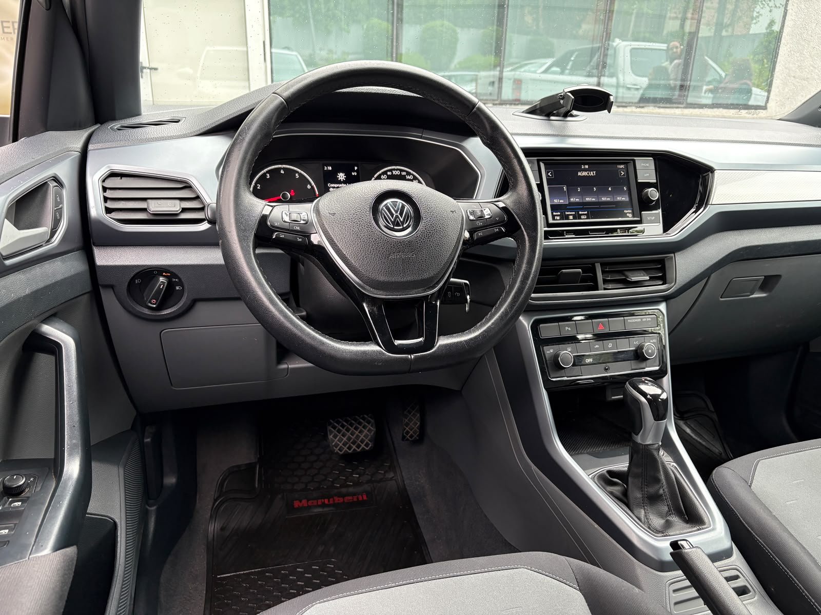 Volkswagen T-Cross — foto 14 de 23
