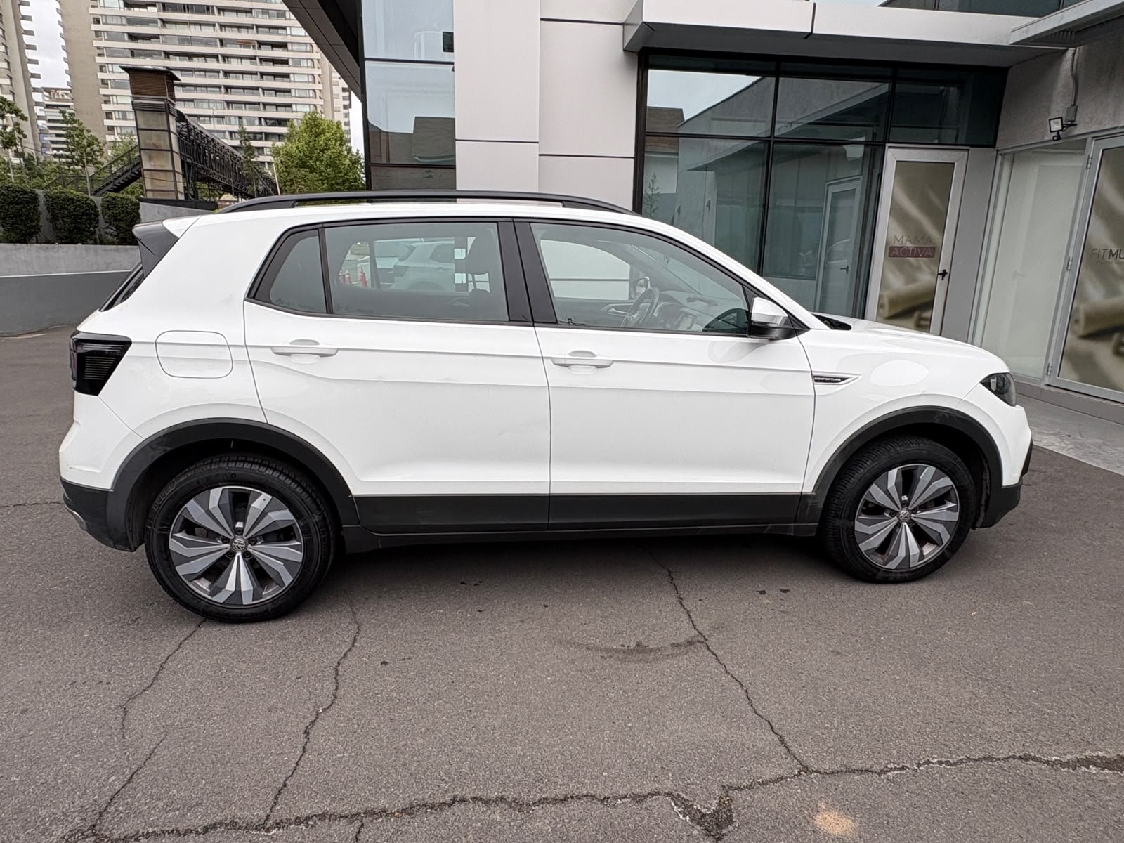 Volkswagen T-Cross — foto 5 de 23